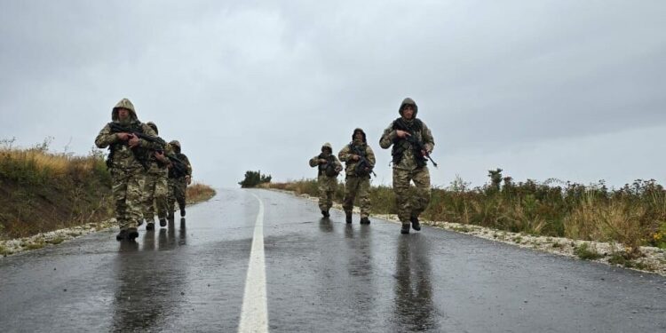 FSK-ja stërvitet me ushtrinë shqiptare për garën më të madhe të ushtrive të botës që do të mbahet në Britani