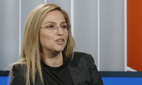 Deputetja e VV-së: Nuk e besoj që dikush nga opozita nuk i gëzohet të arriturave tona në pjesen veriore?