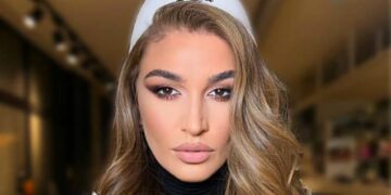 Edhe Yllka Kuqi si shumë “shoqe”, tregon format trupore veç me bikini (Foto)