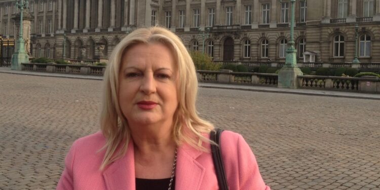Tahiri: Pasi Kurti dështoi ta hapë urën, tani e ka gjetur fajtorin – thotë se po pret KFOR-in e QUINT-in