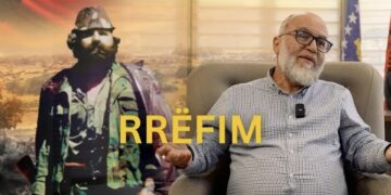 Takimi i fundit me Adem Jasharin, hoxha Ekrem Avdiu tregon çka i kishte thënë kur e kishte pyetur pse s’po i largoni gratë dhe fëmijët nga kulla (VIDEO)