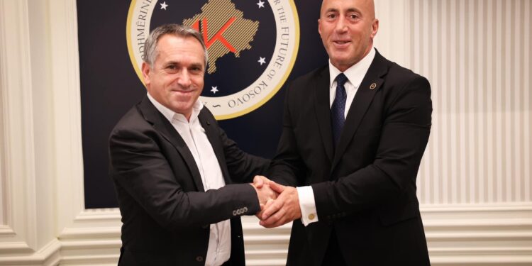 Haradinaj prezanton një aderim, është inxhinier