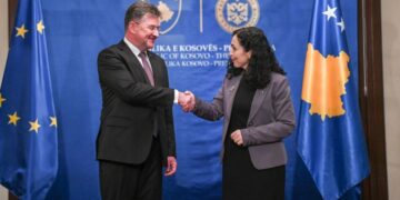 Flasin nga Presidenca, tregojnë arsyen se pse Osmani nuk pranoi të takohej me Lajçakun