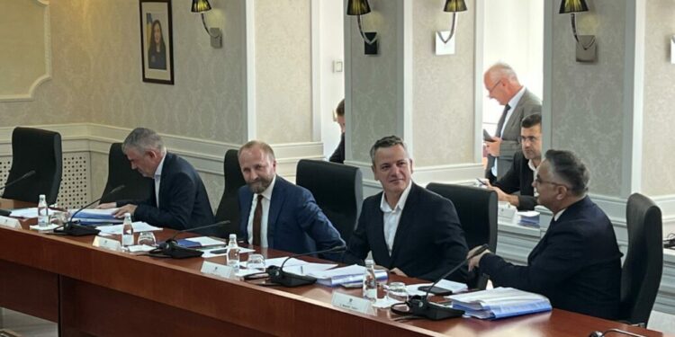 Nis mbledhja e parë e Kryesisë pas pushimit veror