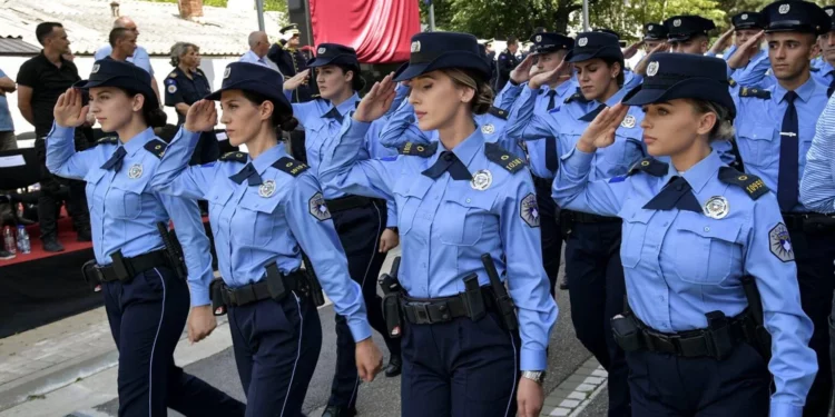 Hamza përgëzon “vajzat dhe djemtë më të mirë të vendit” për zhvillimin e Policisë