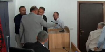 Asamblisti i LDK-së akuzon Bulliqin se po përdor Policinë për të arrestuar njerëz që mendojnë ndryshe