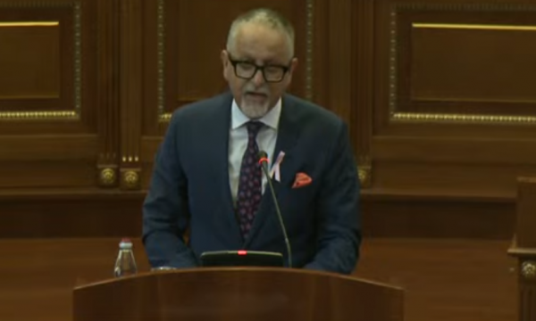 Vitia: Hera e parë në 7 vjetët e fundit që shifra e ikjes së mjekëve është ulur