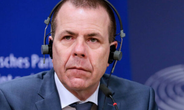 Eurodeputeti austriak: Vetëm me ndryshimin e rrethanave politike në BE është i mundur një kompromis për Kosovën