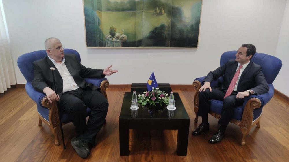 “Vuçiq ka ngritur një kurth”, politikani serb: Ja komunikova nga afër Albin Kurtit