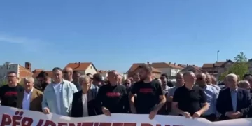 Fillon protesta e shqiptarëve në Preshevë