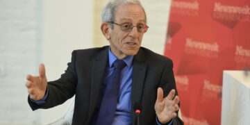 Serwer: Uashingtoni t’i japë fund përkëdheljes së Serbisë, të mbështesë përpjekjet e Prishtinës për qeverisje në veri