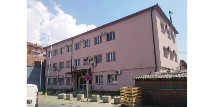Ministria e Brendshme merr në shfrytëzim objektet e strukturave paralele në Mitrovicë të Veriut