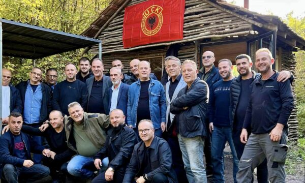 Limaj në malet e Karadakut me “personalitete të dëshmuara” që thotë se “po bashkohen në adresën e tyre të sinqertë”