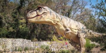 Dinosaurët jetonin miliona vjet më herët seç mendohej – Shqip