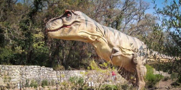 Dinosaurët jetonin miliona vjet më herët seç mendohej – Shqip