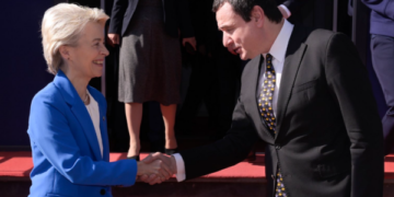 Von Der Leyen pas takimit me Kurtin: Të punojmë së bashku hap pas hapi për të ardhmen evropiane të Kosovës
