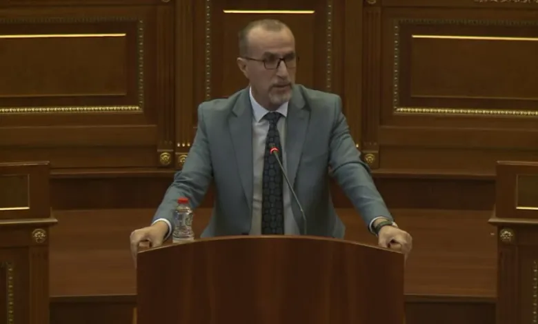 Kamishi: Nëse qeveria ka buxhet dhe ushtria është pa bukë, kjo quhet hajni