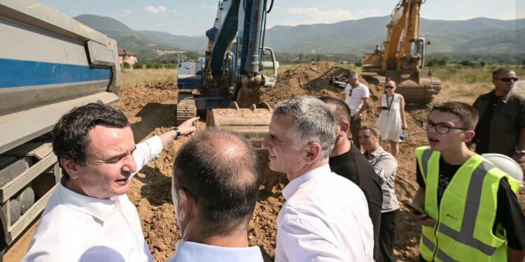 Liburn Aliu bën një rikujtim: Me neve s’ka tenderë për Radoiçiqin, se lëmë më as në veri!