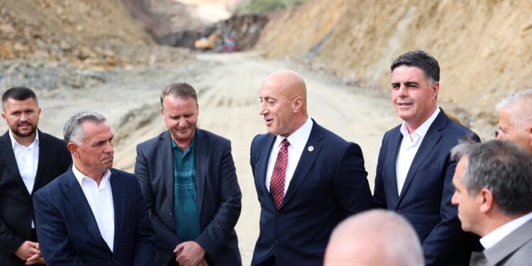Haradinaj i zhgënjyer me punimet në autostradën Prishtinë-Gjilan