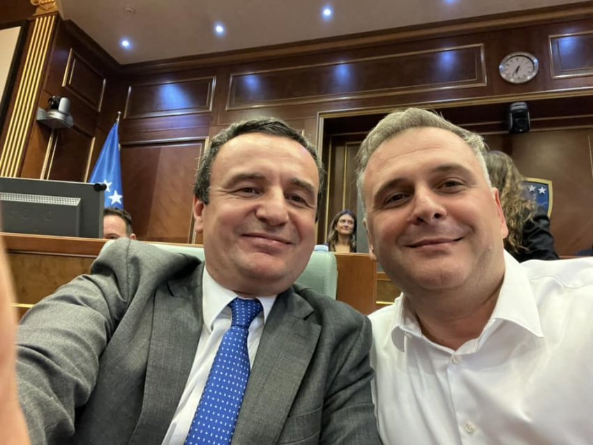 Bajqinovci, opozitës: 80% e mërgatës do të votojnë për Kurtin, ata i besojnë VV’së