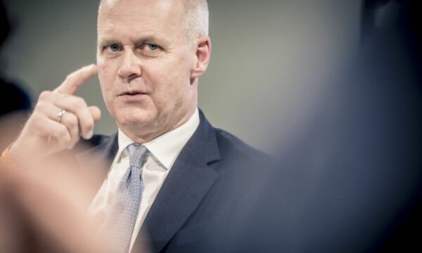 Ndihmëssekretari i NATO-s: Jo hapje të njëanshme të Urës së Ibrit