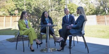 Osmani publikon foto: Në Ambasadën e Republikës së Kosovës në Shtetet e Bashkuara të Amerikës