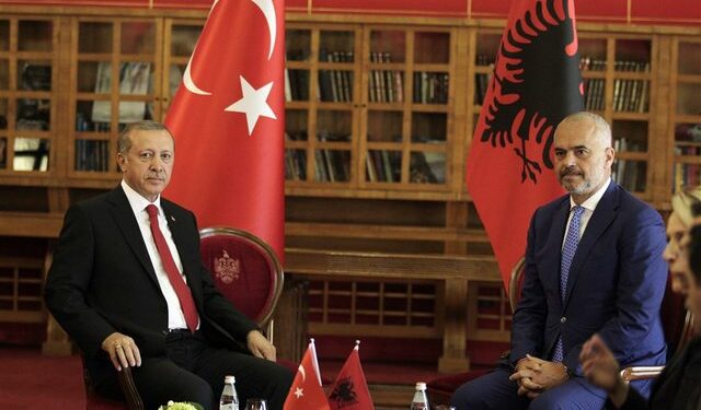 Erdogan viziton javën e ardhshme Shqipërinë dhe Serbinë