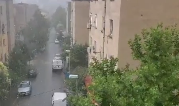 Pritet deri në 100 ton shi për hektar/ Meteorologët paralajmërojnë mot ekstrem në disa zona të Shqipërisë