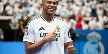 Kylian Mbappe shpallet futbollisti më i mirë i muajit tek Real Madrid
