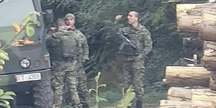 Kurti: Serbia e afroi ushtrinë 50 metra afër kufirit në Kamenicë – kur e vërejtën që i pamë ikën me shpejtësi