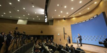Rutte: KFOR-i do të mbetet në Kosovë, ndikimi i Rusisë në Ballkan tashmë dihet