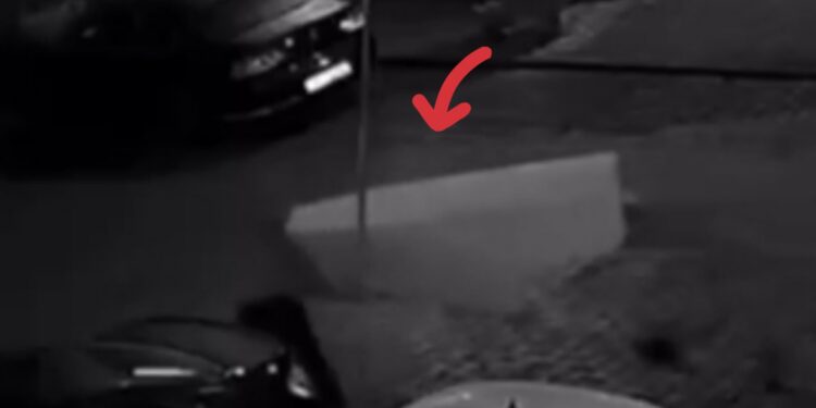 Vendoset arkivol para një shtëpie, pamjet që rrënqethën familjen kosovare (VIDEO)