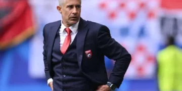 Shqipëria e tetorit, sulmi e bën me “dhimbje koke” Sylvinhon