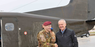 Vjen komandanti i ri i KFOR-it, italiani i katërmbëdhjetë që e udhëheq misionin e NATO’s në Kosovë
