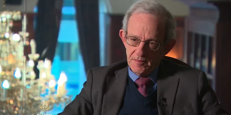 Serwer: Është e dukshme që Vuçiq e pengon dialogun me Kosovën, ai bën ndërhyrje edhe në Mal të Zi e BeH