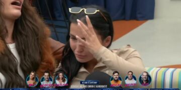 Ia përmendi gjatësinë, Xheneta fillon të qajë nga Xuxi (VIDEO)