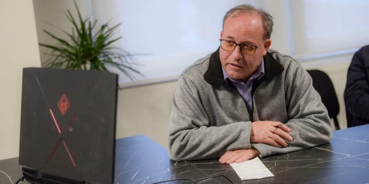 Si u angazhua Ramabaja në Universitetin e Gjilanit pa konkurs?