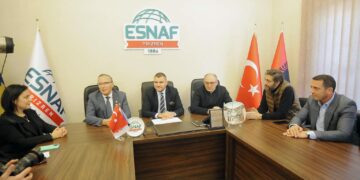 Bedri Hamza takon shoqatën e bizneseve në Prizren: Do ta heqim pagesën në kufi për TVSH-në