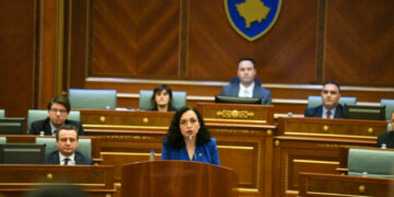 Fjalimi i parafundit në Kuvend, Osmani iu drejtua deputetëve dhe qytetarëve, por më së shumti i foli Kurtit
