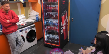 “Po kallxohemi katunarë”, debat mes Dianes e Arionit