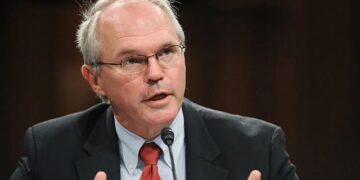 Hill: Duhet ende punë për të normalizuar marrëdhëniet ndërmjet Kosovës dhe Serbisë, është humbur shumë kohë