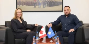 Maqedonci takon ambasadoren e Kanadasë