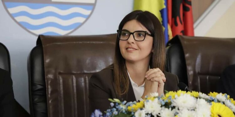 Vesa Broja do të jetë kandidate për deputete nga Mitrovica në listën e PDK-së në zgjedhjet e 9 shkurtit