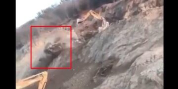 Punimet e kompanisë “Bageri” në Podujevë – Rrëshqet një shkëmb i madh, rrezikon pjesëmarrësit në komunikacion