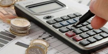 Projektbuxheti për vitin 2025: Opozita ka një “mal” vërejtjesh, thotë se s’ka projeksion zhvillimor