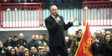 Bedri Hamza mban tubim në Skenderaj: Do të udhëheqim me dinjitet, vizion dhe krenari për ta zhvilluar Kosovën