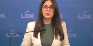 Lushaku-Sadriu: Kryeministri qenka munduar të shfajsohet për përmbajtjen e doracakëve