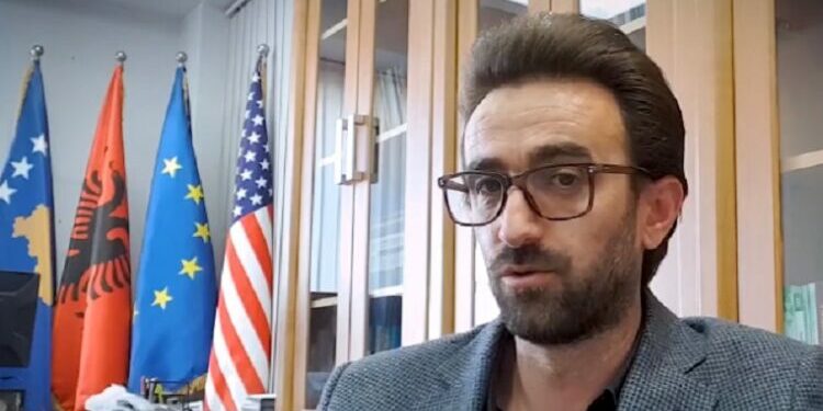 Jusuf Thaçi rikthehet ta sqarojë të vërtetën për projektin për të cilin LVV-ja po e akuzon Hykmete Bajramin: Ajo e ka denoncuar