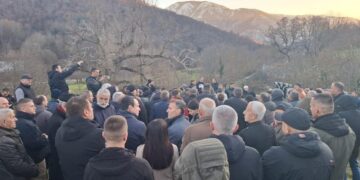 I jepet lamtumira e fundit ushtarit Hetemi, Kurti: Jemi të pikëlluar që na la por me fat që e njohëm