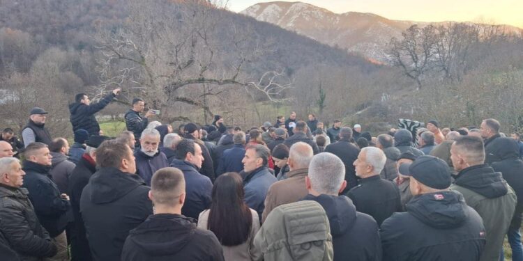 I jepet lamtumira e fundit ushtarit Hetemi, Kurti: Jemi të pikëlluar që na la por me fat që e njohëm